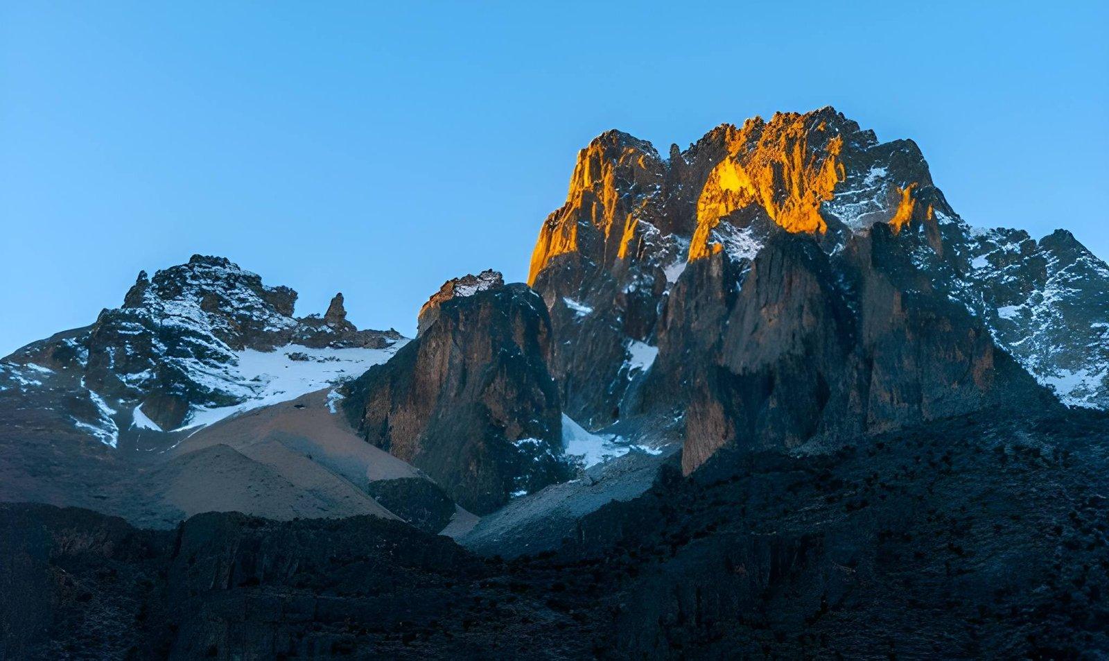 Kateki Mara Safaris, Luxury Tours  4 Days Mt Kenya Climb | Sirimon Route Trek Kenya