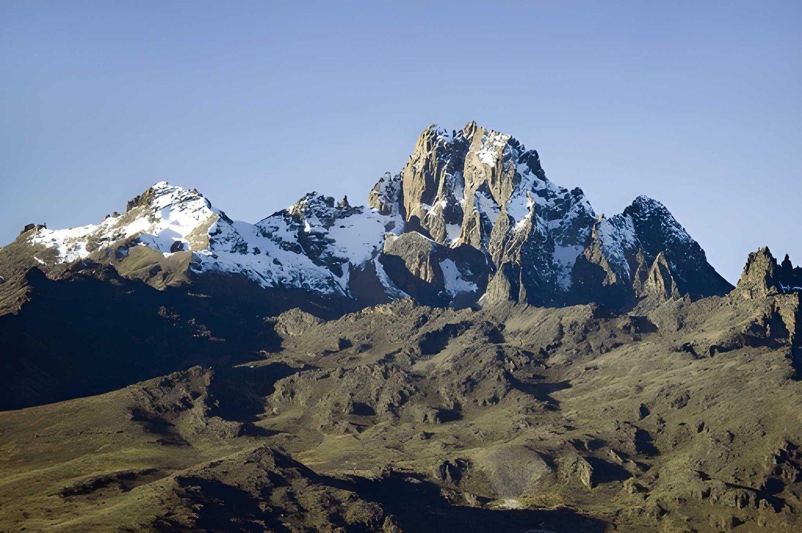 Kateki Mara Safaris, Luxury Tours  5 Days Mount Kenya Climb Chogoria Route | Scenic Trek